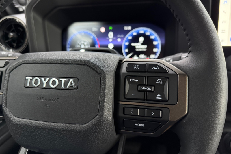  Ponuka vozidiel / Toyota Land Cruiser 2.8 D-4D 204 Executive A/T 4x4 - video