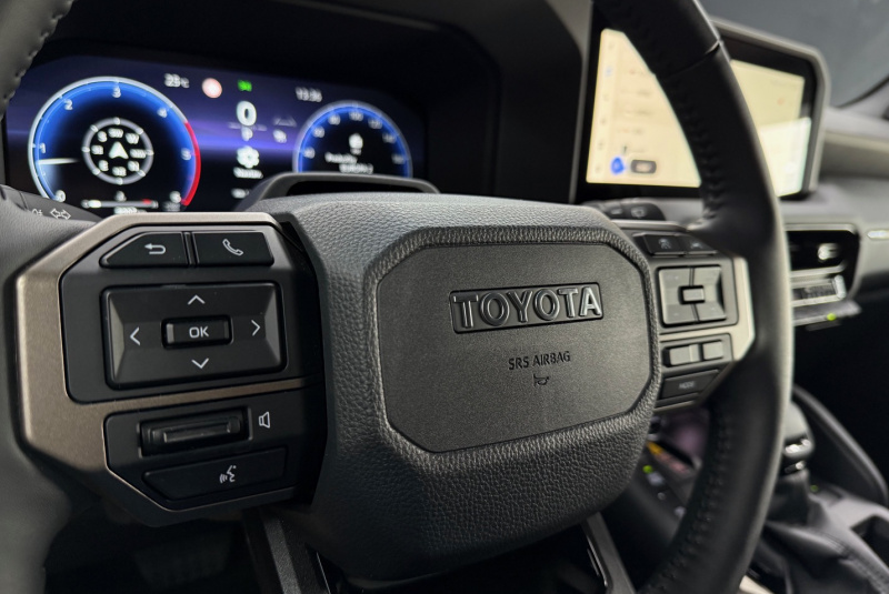  Ponuka vozidiel / Toyota Land Cruiser 2.8 D-4D 204 Executive A/T 4x4 - video