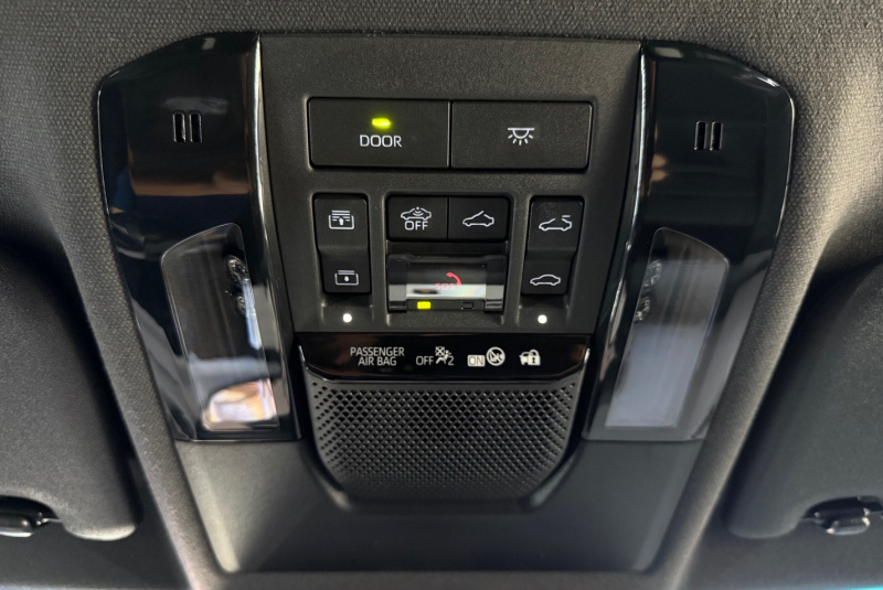  Ponuka vozidiel / Toyota Land Cruiser 2.8 D-4D 204 Executive A/T 4x4 - video