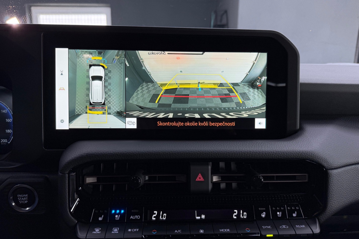 Ponuka vozidiel / Toyota Land Cruiser 2.8 D-4D 204 Executive A/T 4x4 - video