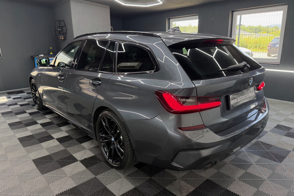 Ponuka vozidiel / BMW Rad 3 Touring 330d mHEV xDrive A/T - video