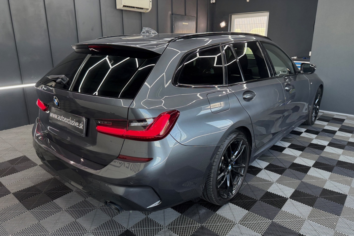 Ponuka vozidiel / BMW Rad 3 Touring 330d mHEV xDrive A/T - video
