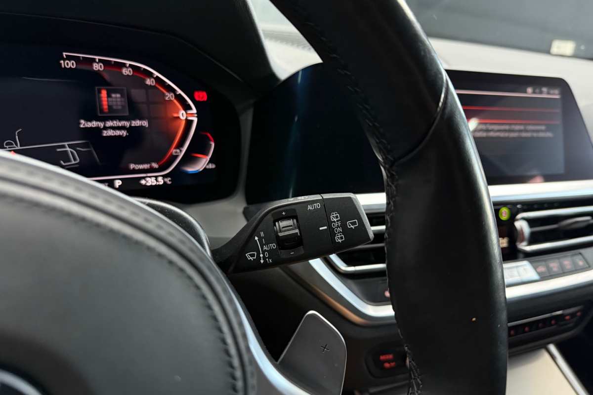 Ponuka vozidiel / BMW Rad 3 Touring 330d mHEV xDrive A/T - video