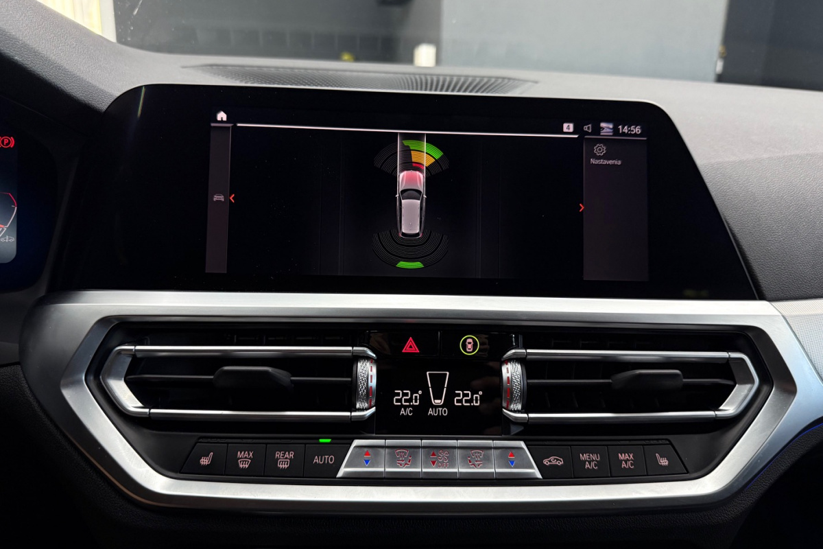 Ponuka vozidiel / BMW Rad 3 Touring 330d mHEV xDrive A/T - video