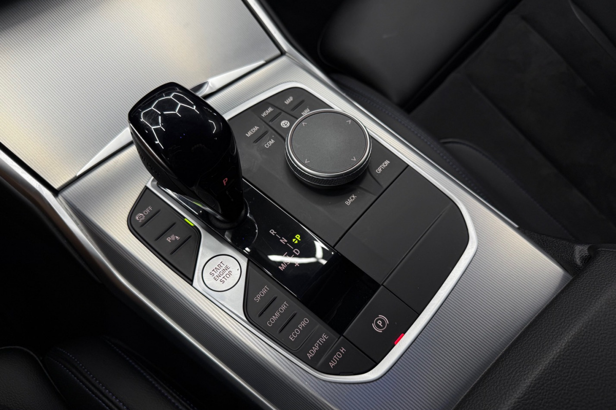 Ponuka vozidiel / BMW Rad 3 Touring 330d mHEV xDrive A/T - video