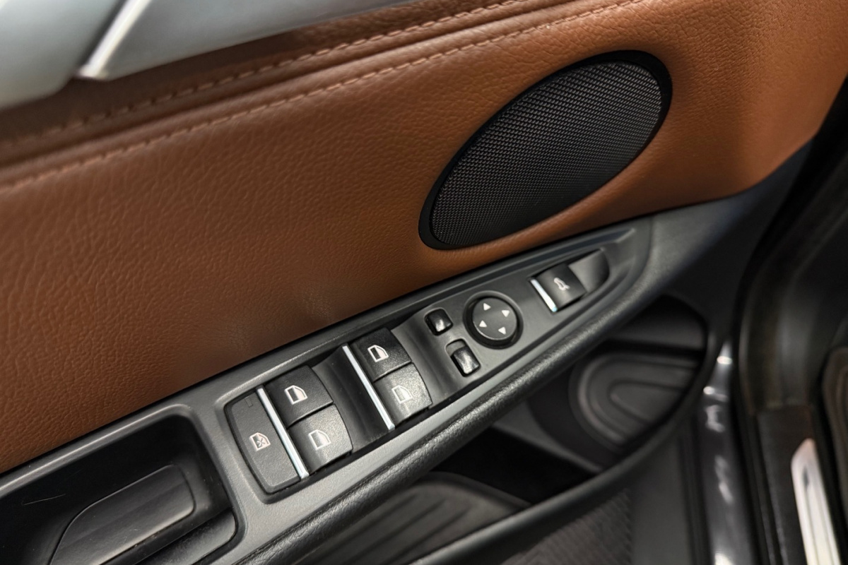 Ponuka vozidiel / BMW X5 xDrive30d A/T - video Ponuka vozidiel / BMW X5 xDrive30d A/T - video