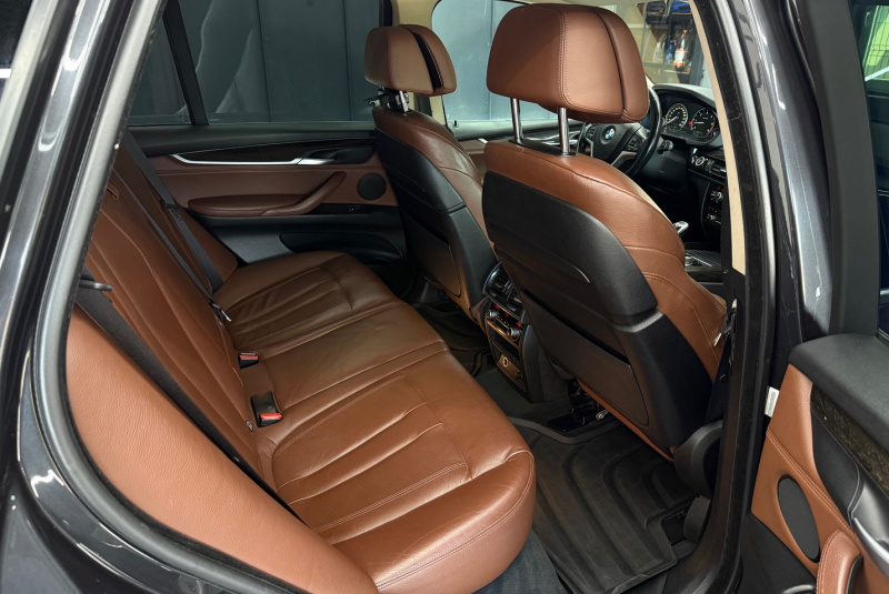  Ponuka vozidiel / BMW X5 xDrive30d A/T - video