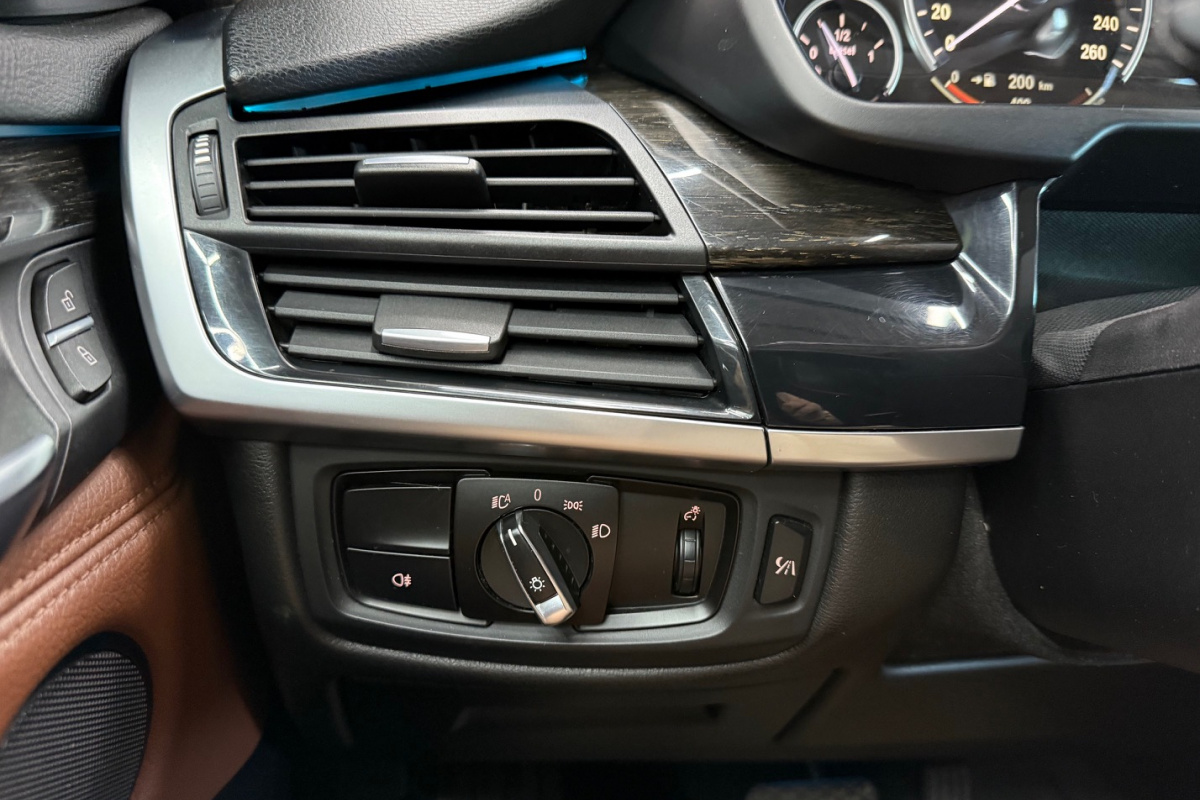 Ponuka vozidiel / BMW X5 xDrive30d A/T - video
