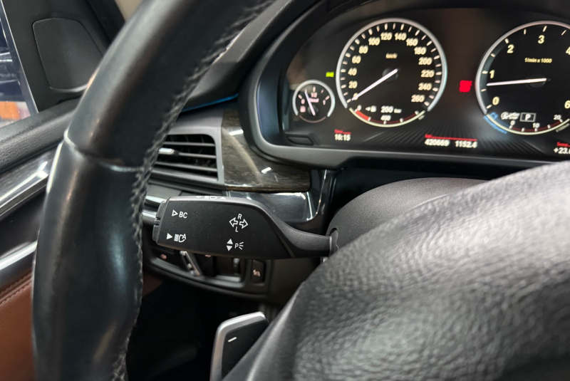  Ponuka vozidiel / BMW X5 xDrive30d A/T - video
