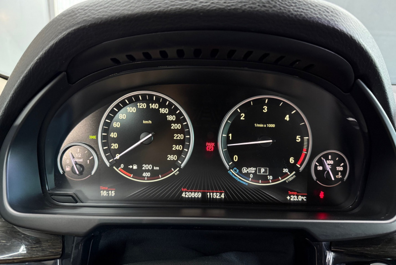  Ponuka vozidiel / BMW X5 xDrive30d A/T - video
