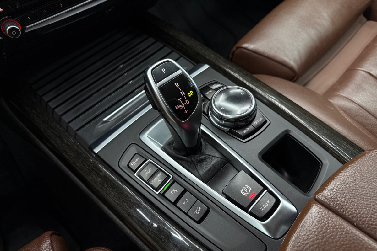 Ponuka vozidiel / BMW X5 xDrive30d A/T - video
