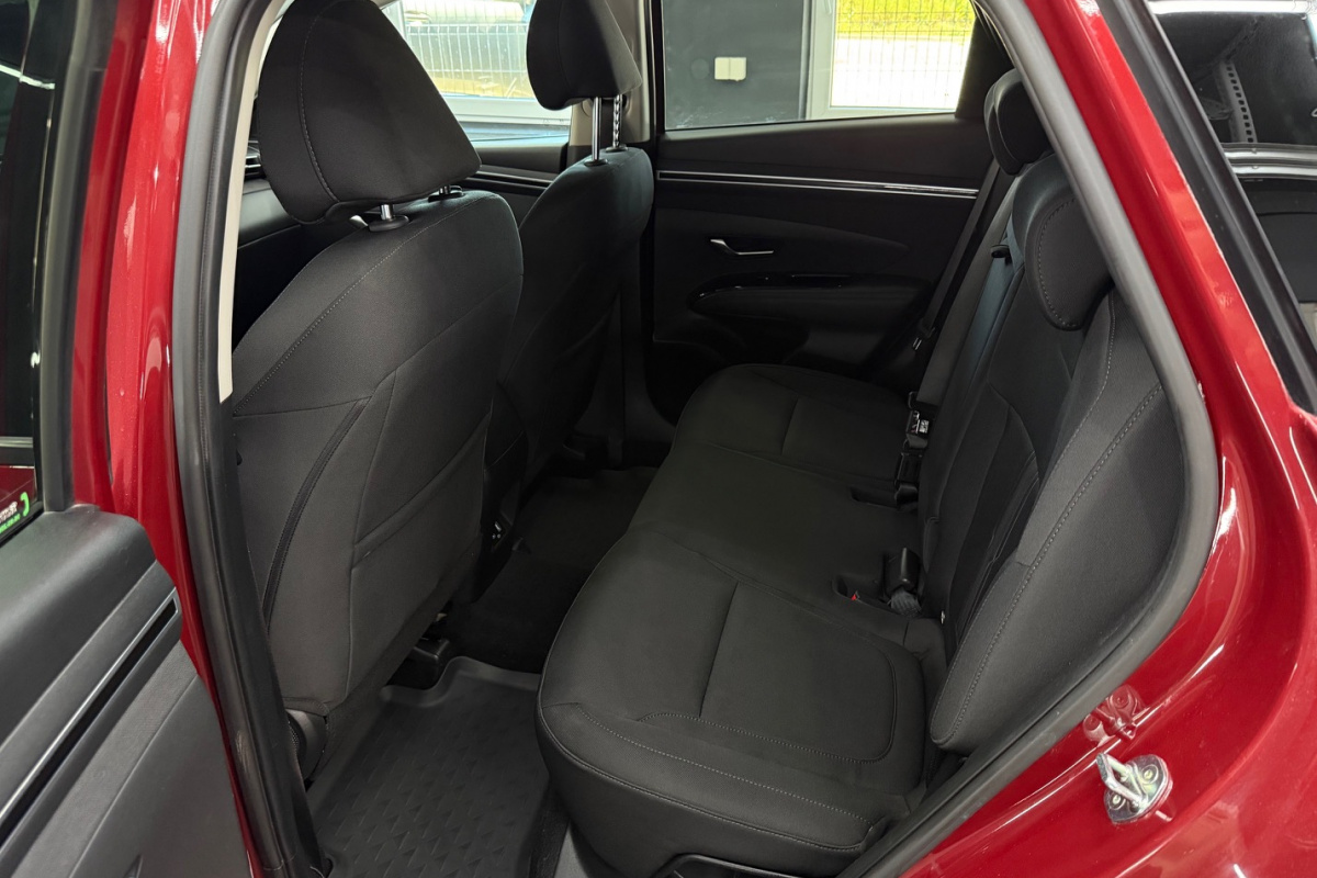 Ponuka vozidiel / Hyundai Tucson 1.6 T-GDi Mild Hybrid Style 4x4 A/T - video