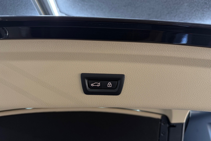 Ponuka vozidiel / BMW Rad 3 GT 325d Gran Turismo A/T - video Ponuka vozidiel / BMW Rad 3 GT 325d Gran Turismo A/T - video