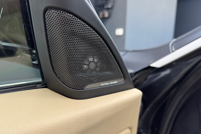 Ponuka vozidiel / BMW Rad 3 GT 325d Gran Turismo A/T - video Ponuka vozidiel / BMW Rad 3 GT 325d Gran Turismo A/T - video