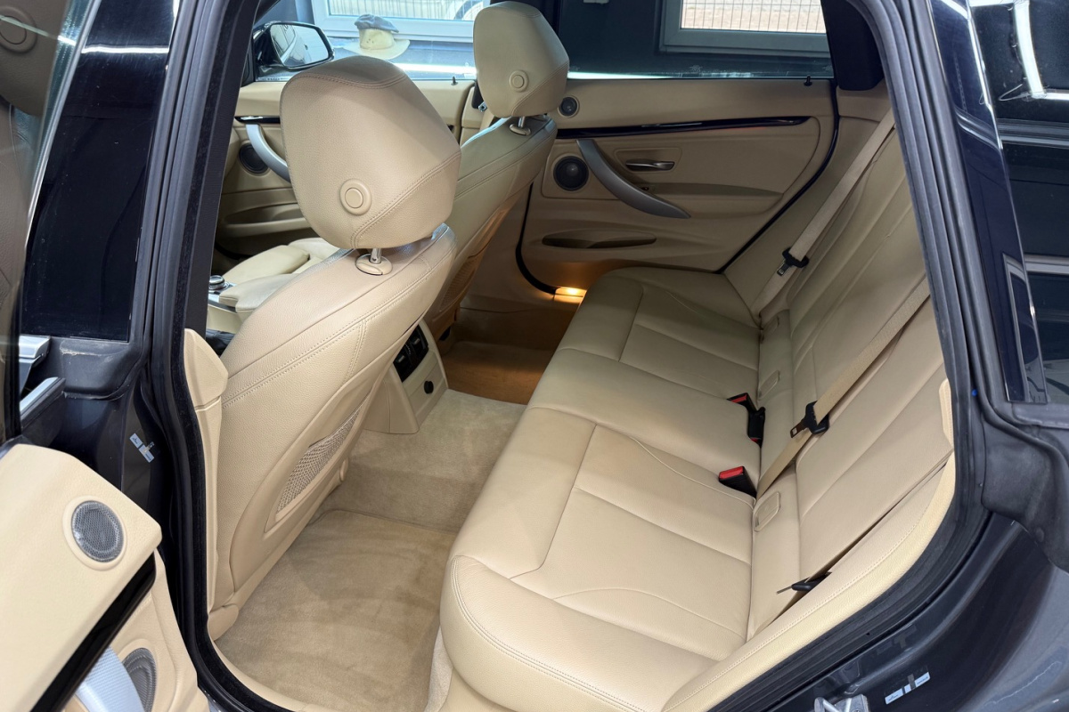 Ponuka vozidiel / BMW Rad 3 GT 325d Gran Turismo A/T - video Ponuka vozidiel / BMW Rad 3 GT 325d Gran Turismo A/T - video