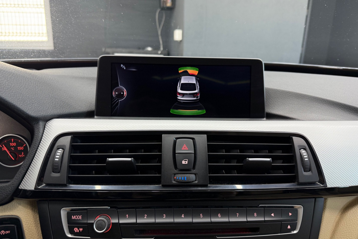 Ponuka vozidiel / BMW Rad 3 GT 325d Gran Turismo A/T - video Ponuka vozidiel / BMW Rad 3 GT 325d Gran Turismo A/T - video