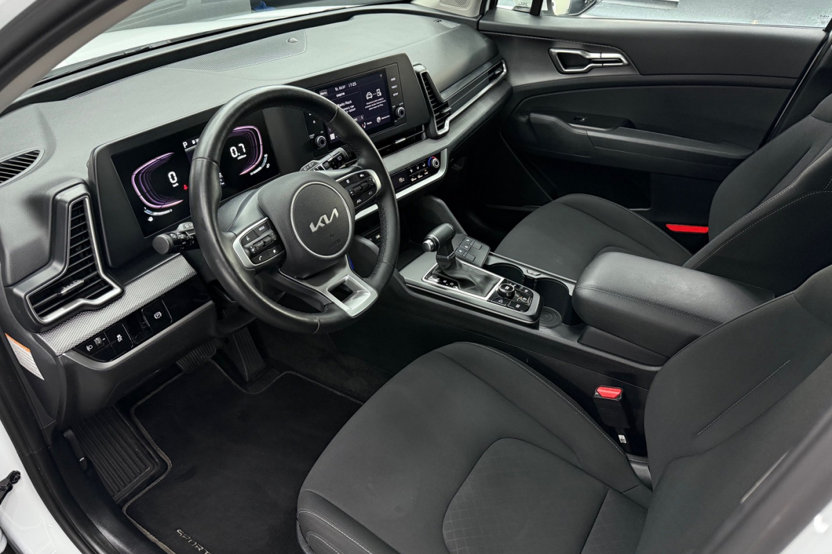 Ponuka vozidiel / Kia Sportage 1.6 T-GDi mHEV Gold A/T - video