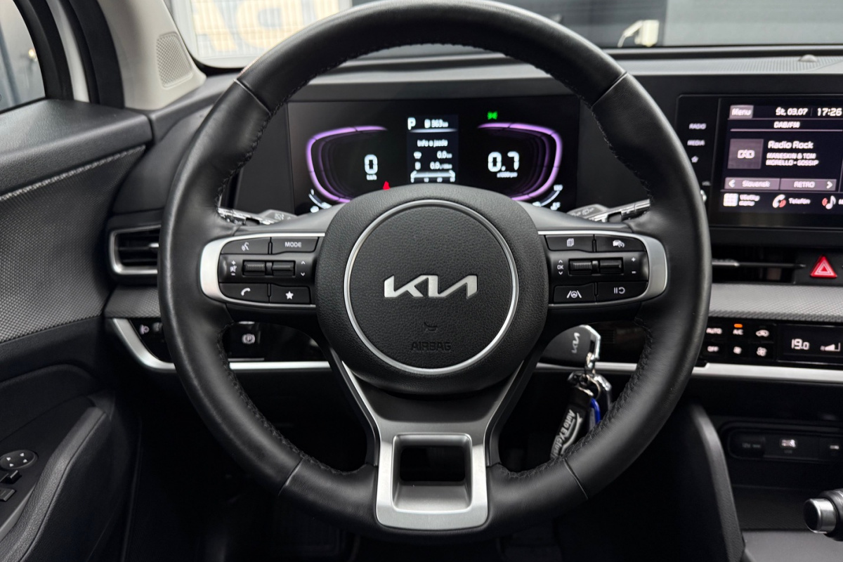Ponuka vozidiel / Kia Sportage 1.6 T-GDi mHEV Gold A/T - video