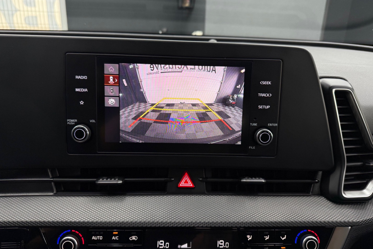 Ponuka vozidiel / Kia Sportage 1.6 T-GDi mHEV Gold A/T - video