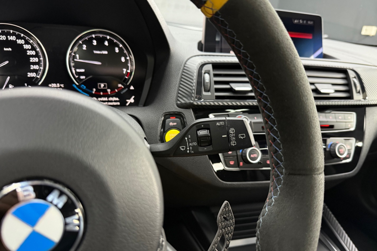 Ponuka vozidiel / BMW M1 M140i - video