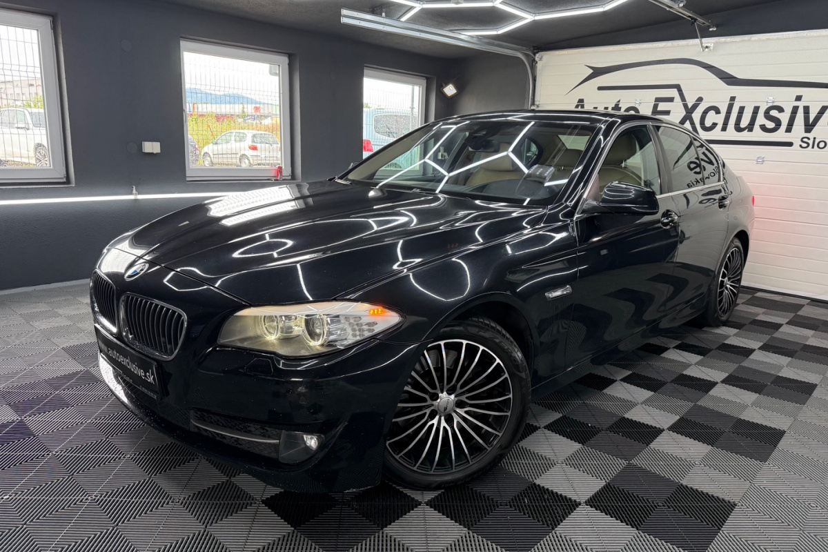Ponuka vozidiel / BMW Rad 5 530d xDrive - video