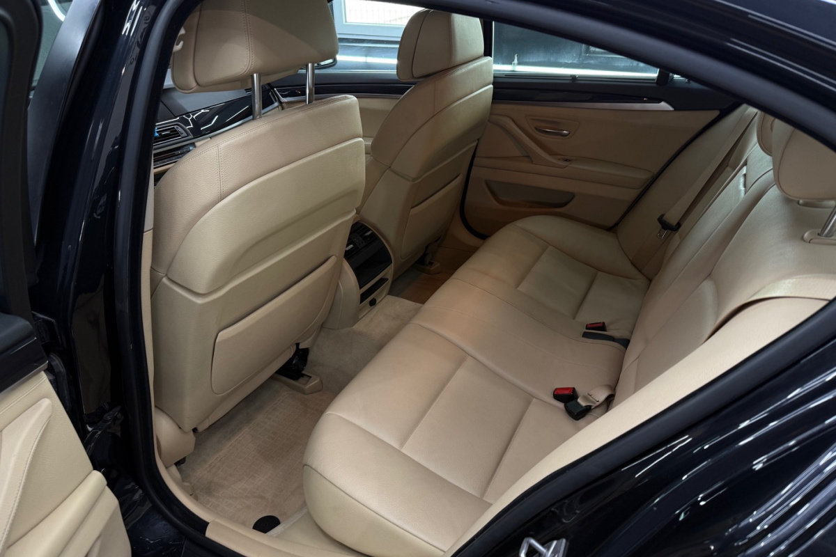 Ponuka vozidiel / BMW Rad 5 530d xDrive - video