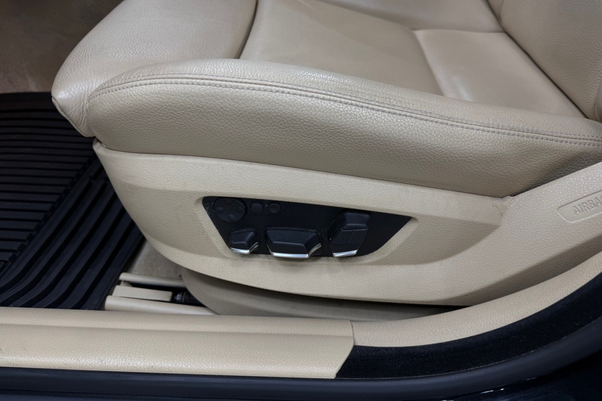 Ponuka vozidiel / BMW Rad 5 530d xDrive - video