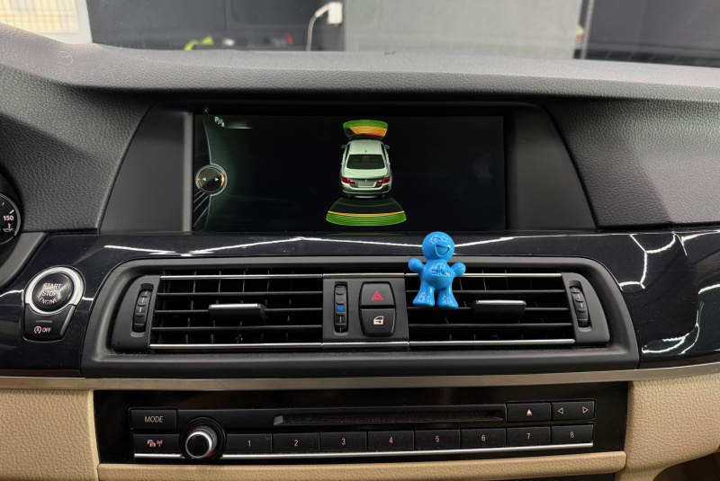 Ponuka vozidiel / BMW Rad 5 530d xDrive - video