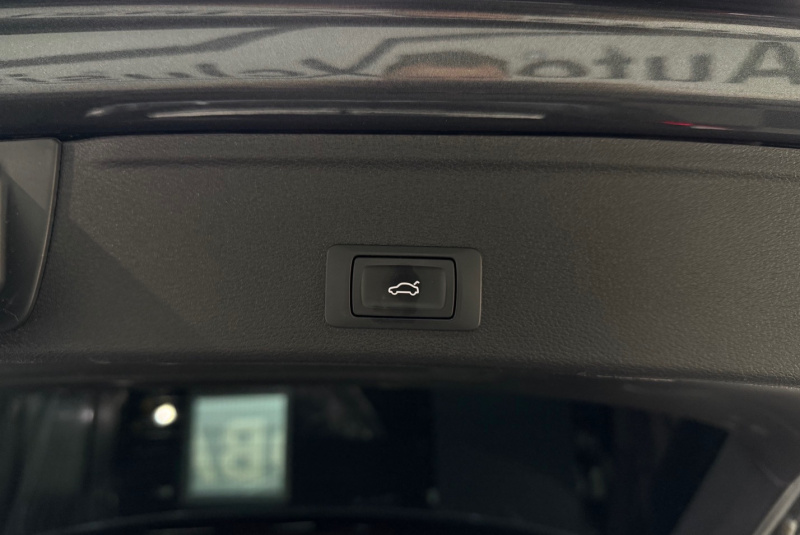 Ponuka vozidiel / Audi S4/S4 Avant 3.0 TDi Quattro - video Ponuka vozidiel / Audi S4/S4 Avant 3.0 TDi Quattro - video