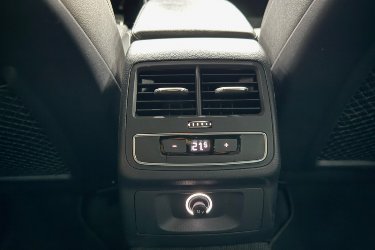 Ponuka vozidiel / Audi S4/S4 Avant 3.0 TDi Quattro - video