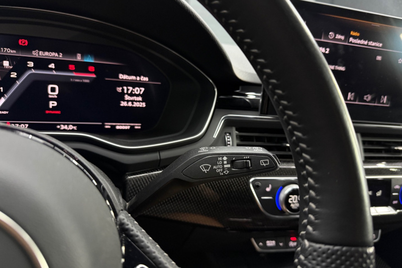  Ponuka vozidiel / Audi S4/S4 Avant 3.0 TDi Quattro - video