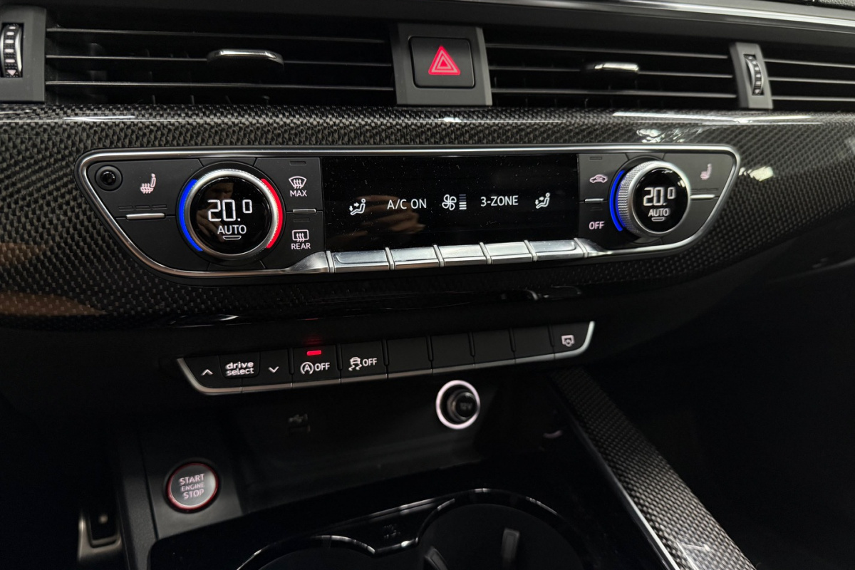 Ponuka vozidiel / Audi S4/S4 Avant 3.0 TDi Quattro - video Ponuka vozidiel / Audi S4/S4 Avant 3.0 TDi Quattro - video