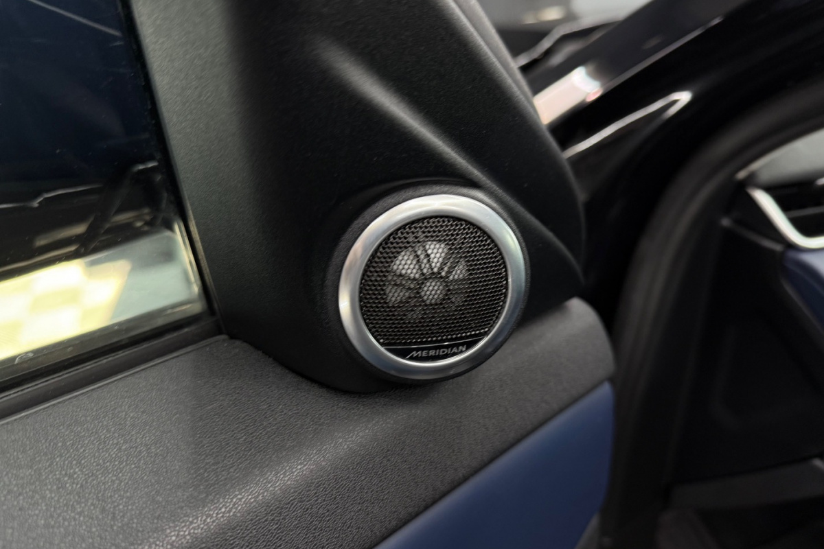 Ponuka vozidiel / Land Rover Range Rover Evoque 2.0 TD4 180 HSE AT - video