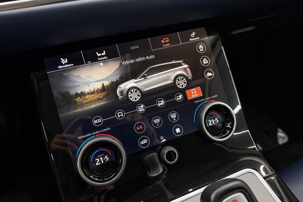 Ponuka vozidiel / Land Rover Range Rover Evoque 2.0 TD4 180 HSE AT - video