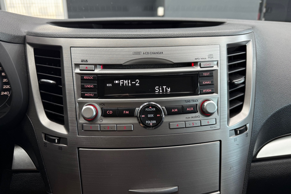 Ponuka vozidiel / Subaru Legacy 2.0 D AB Classic - video