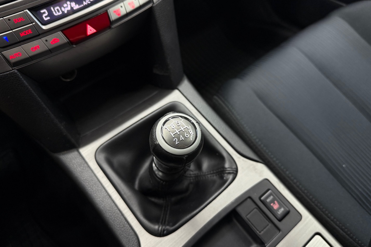 Ponuka vozidiel / Subaru Legacy 2.0 D AB Classic - video
