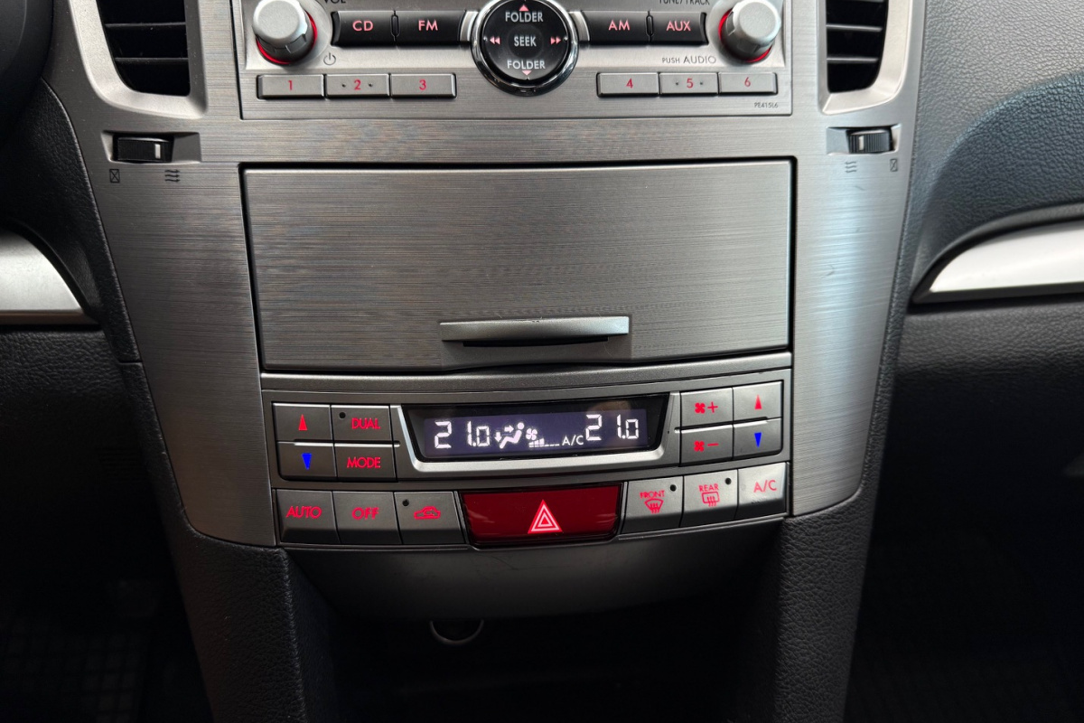 Ponuka vozidiel / Subaru Legacy 2.0 D AB Classic - video