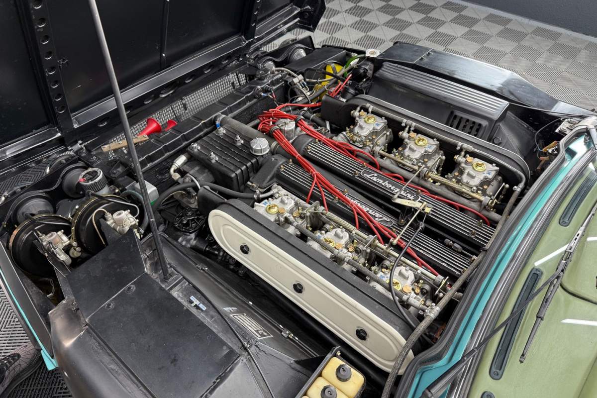 Ponuka vozidiel / Lamborghini Espada 4.0 V12 400GT Series 2 - video