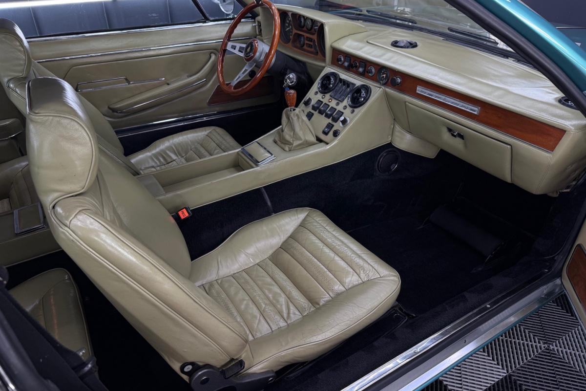 Ponuka vozidiel / Lamborghini Espada 4.0 V12 400GT Series 2 - video