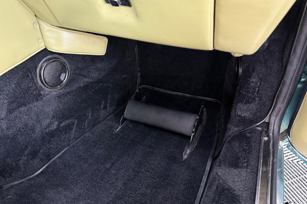 Ponuka vozidiel / Lamborghini Espada 4.0 V12 400GT Series 2 - video Ponuka vozidiel / Lamborghini Espada 4.0 V12 400GT Series 2 - video