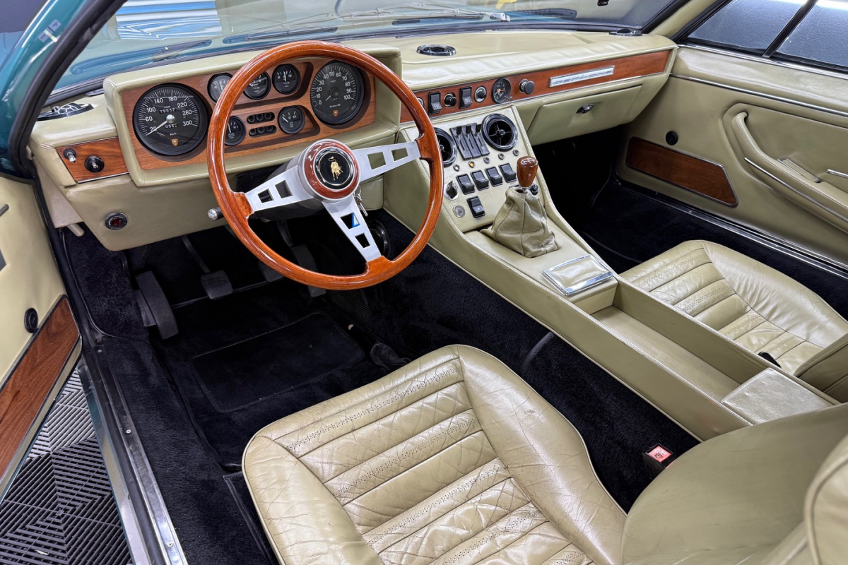 Ponuka vozidiel / Lamborghini Espada 4.0 V12 400GT Series 2 - video