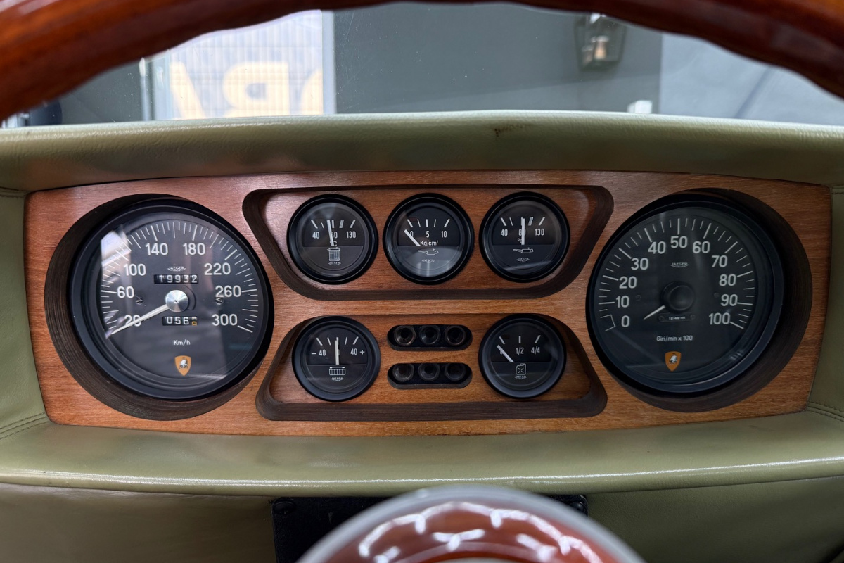 Ponuka vozidiel / Lamborghini Espada 4.0 V12 400GT Series 2 - video