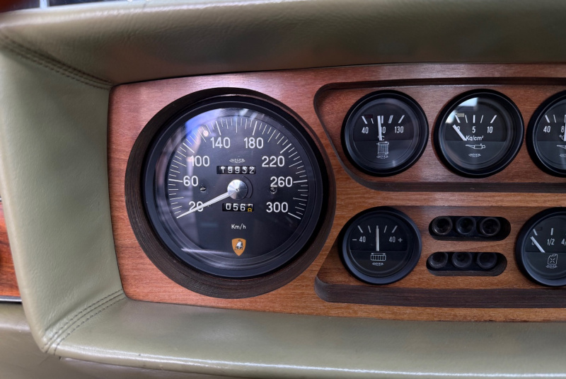  Ponuka vozidiel / Lamborghini Espada 4.0 V12 400GT Series 2 - video