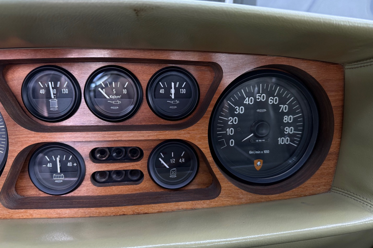 Ponuka vozidiel / Lamborghini Espada 4.0 V12 400GT Series 2 - video