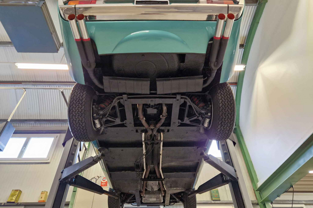 Ponuka vozidiel / Lamborghini Espada 4.0 V12 400GT Series 2 - video Ponuka vozidiel / Lamborghini Espada 4.0 V12 400GT Series 2 - video