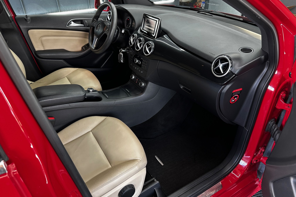 Ponuka vozidiel / Mercedes-Benz B trieda 180 CDI A/T - video