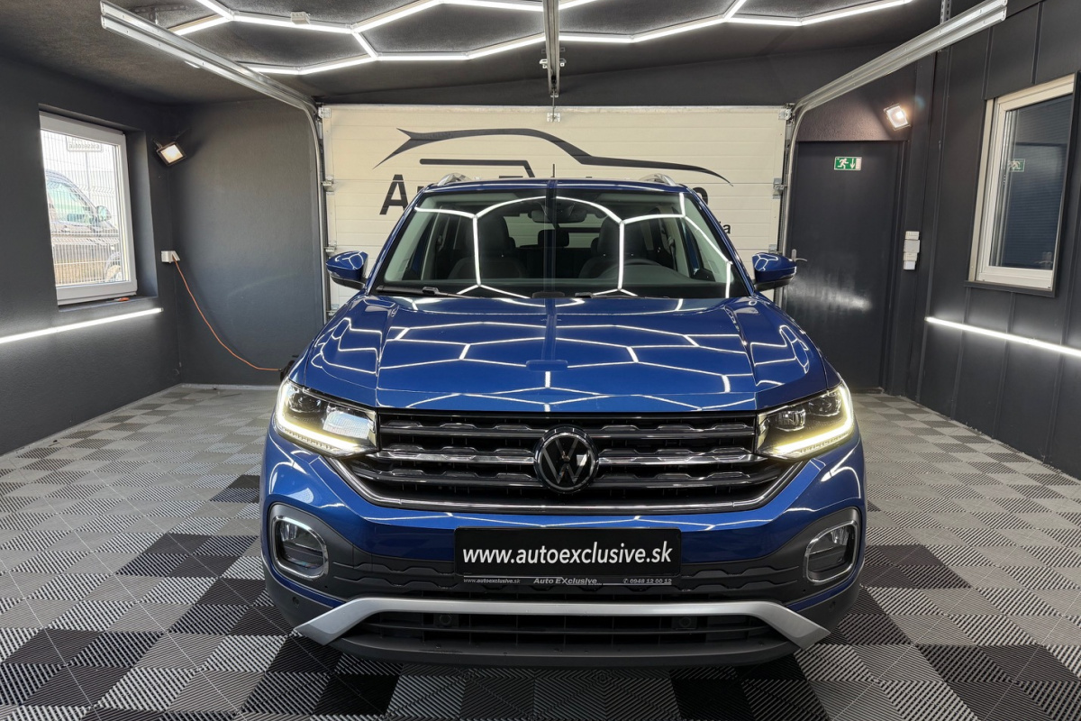 Ponuka vozidiel / Volkswagen T-Cross 1.5 TSI 150k Style DSG - video