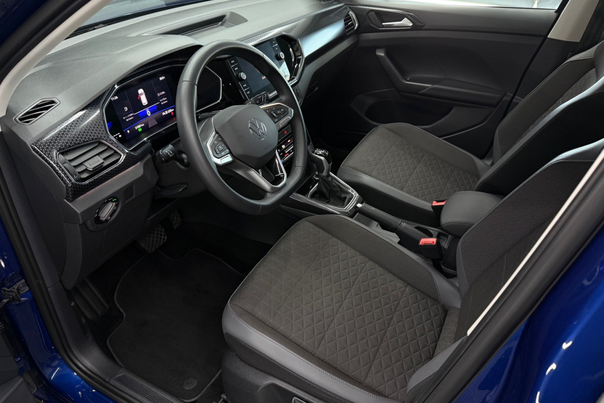 Ponuka vozidiel / Volkswagen T-Cross 1.5 TSI 150k Style DSG - video Ponuka vozidiel / Volkswagen T-Cross 1.5 TSI 150k Style DSG - video