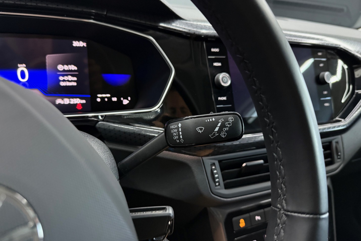 Ponuka vozidiel / Volkswagen T-Cross 1.5 TSI 150k Style DSG - video Ponuka vozidiel / Volkswagen T-Cross 1.5 TSI 150k Style DSG - video