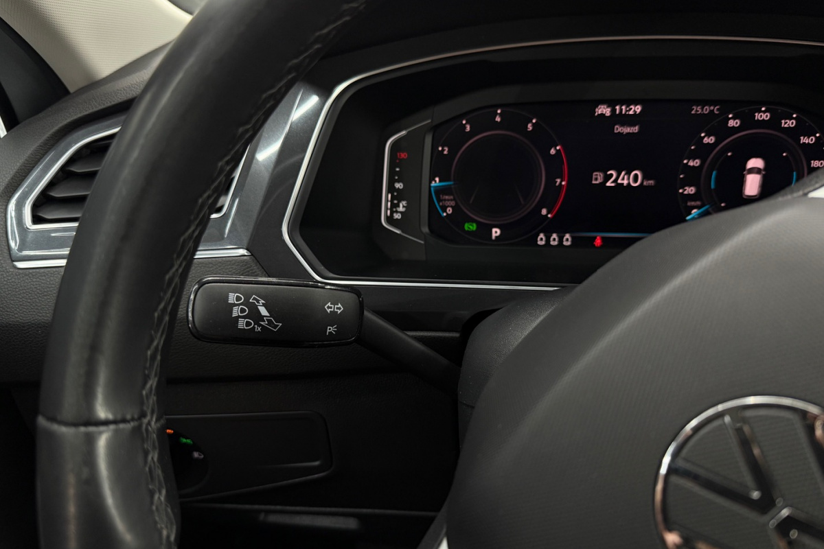 Ponuka vozidiel / Volkswagen Tiguan Allspace 1.5 TSI EVO OPF Elegance DSG - video